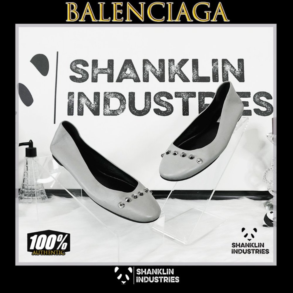 🤍🐼BALENCIAGA🐼🤍 Signature Flats Size 38